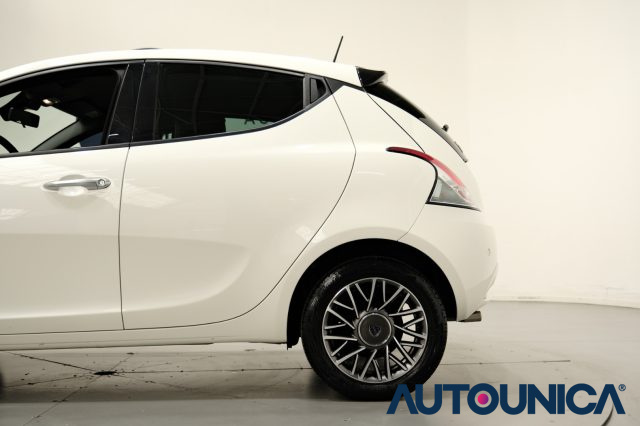 LANCIA Ypsilon usata 36