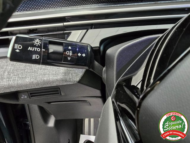 PEUGEOT 3008 usata, con Park Distance Control