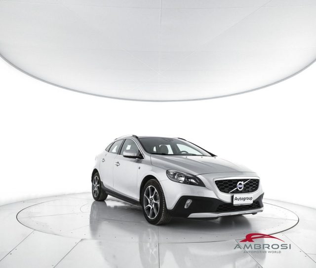 VOLVO V40 Cross Country usata 1
