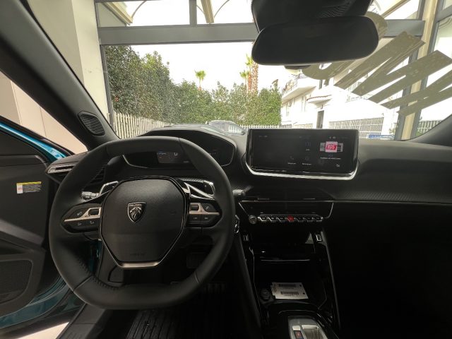 PEUGEOT 2008 usata, con Vetri oscurati