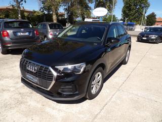 AUDI Q3 2.0 TDI 150 CV S tronic Business
