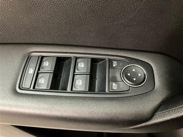 RENAULT Captur usata 19