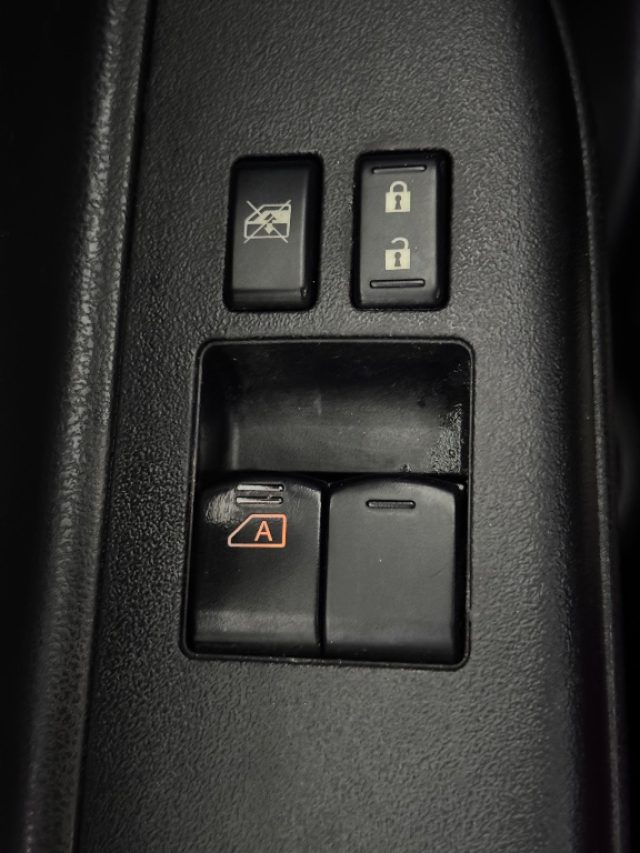 NISSAN Micra usata 12