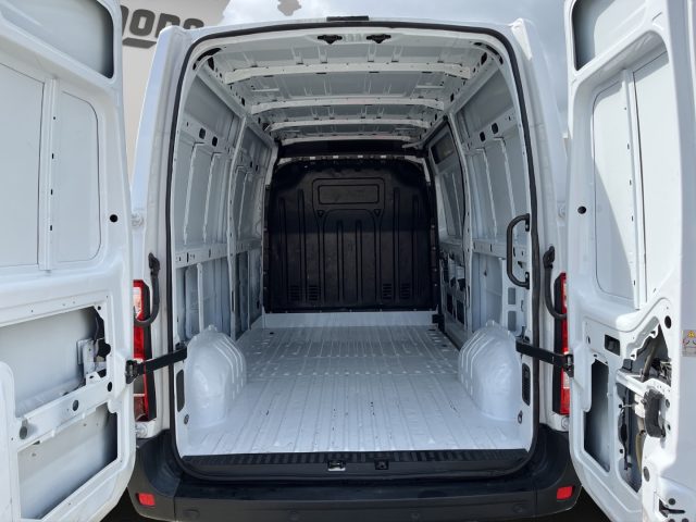 RENAULT Master usata, con Sensori di parcheggio posteriori
