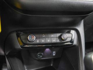 OPEL Corsa usata, con Fari LED