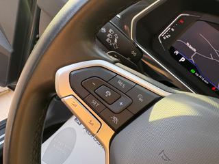 VOLKSWAGEN Tiguan usata, con Fari LED
