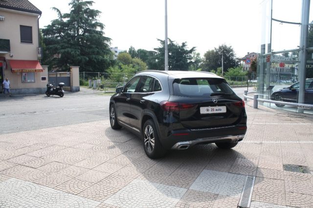 MERCEDES-BENZ GLA 180 usata, con Airbag laterali