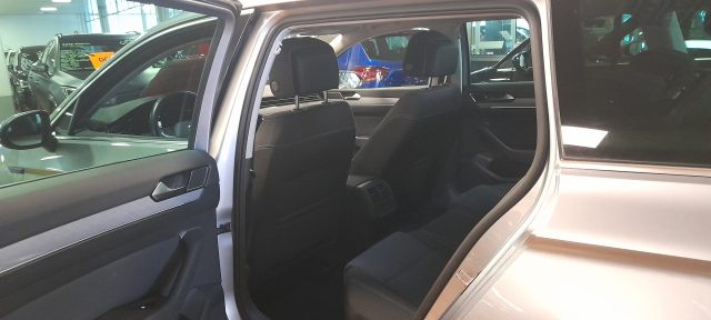 VOLKSWAGEN Passat usata, con Controllo trazione