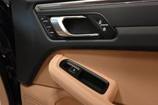 PORSCHE Macan usata 58