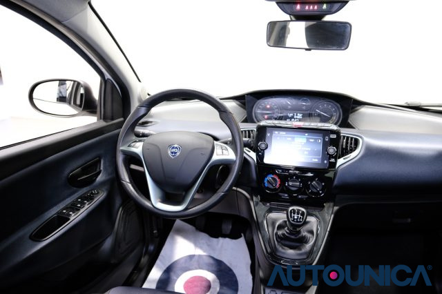 LANCIA Ypsilon usata 35
