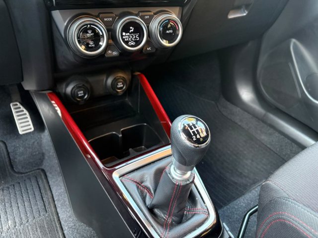 SUZUKI Swift usata, con Controllo automatico clima
