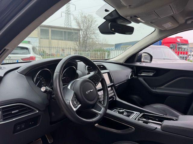 JAGUAR F-Pace usata, con Climatizzatore