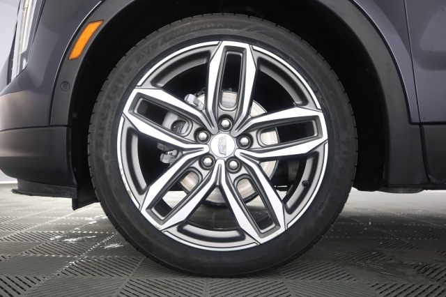 CADILLAC XT4 usata 9