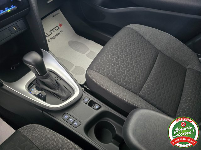 TOYOTA Yaris Cross usata, con Sensore di luce