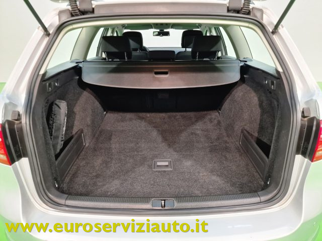 VOLKSWAGEN Passat usata 47