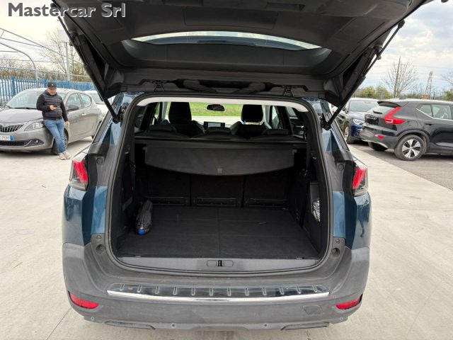 PEUGEOT 5008 usata, con Controllo elettronico della corsia