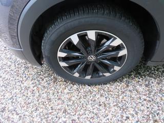 VOLKSWAGEN T-Cross usata 28