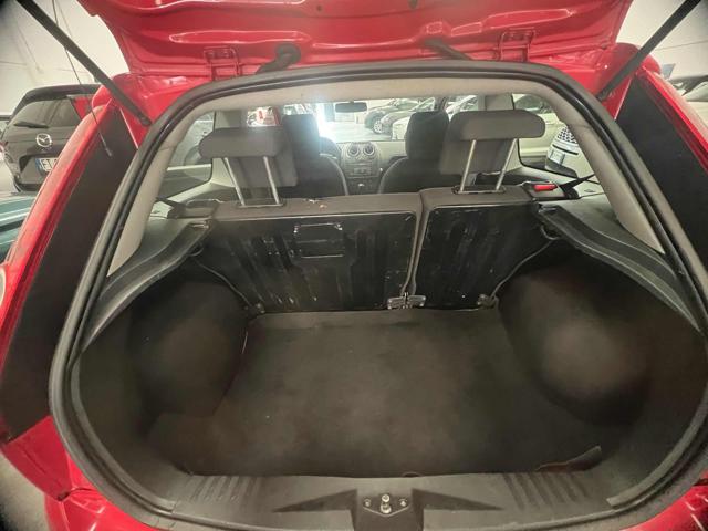 FORD Fiesta usata, con Specchietti laterali elettrici