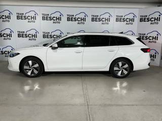 VOLKSWAGEN Passat Variant usata, con Airbag laterali