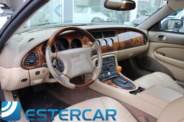 JAGUAR XK8 usata, con Airbag Passeggero