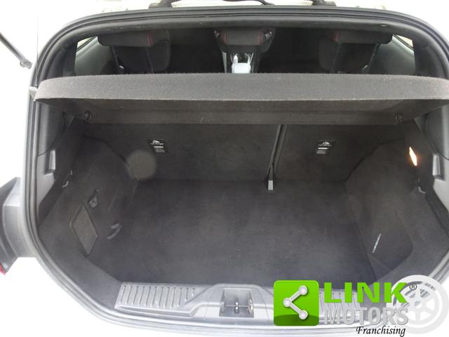 FORD Fiesta usata, con Park Distance Control