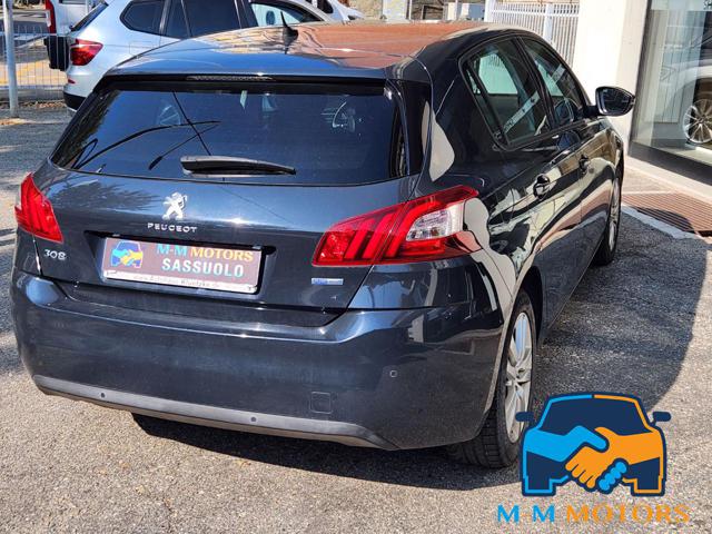 PEUGEOT 308 usata, con Autoradio