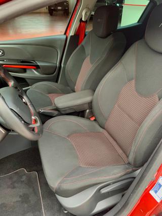 RENAULT Clio usata, con Autoradio