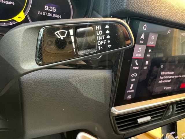 PORSCHE Cayenne usata, con Lettore CD