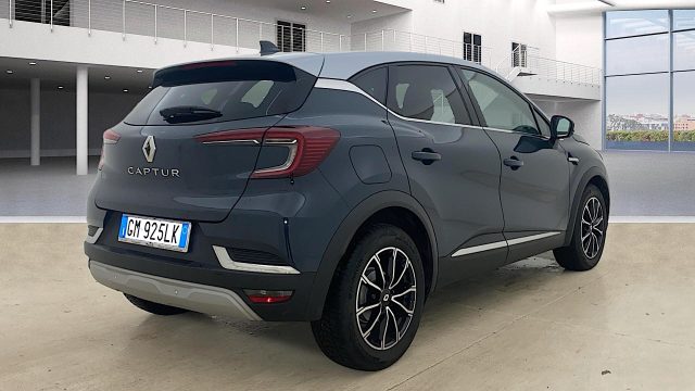 RENAULT Captur usata, con Alzacristalli elettrici