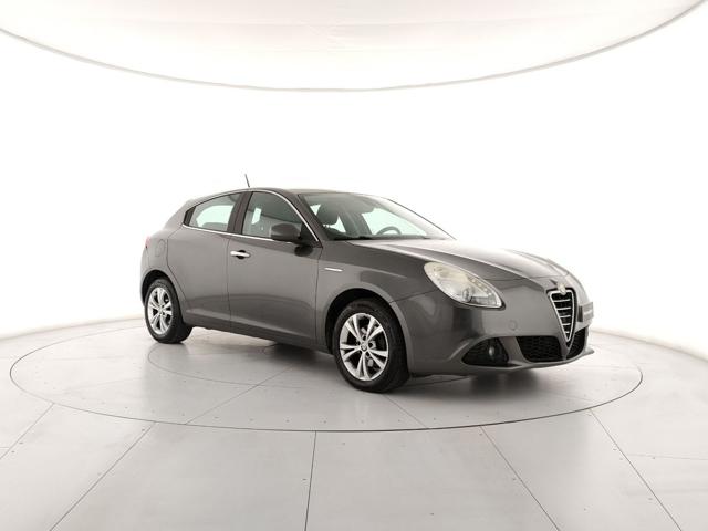 ALFA ROMEO Giulietta usata, con Autoradio