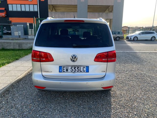 VOLKSWAGEN Touran usata, con Autoradio