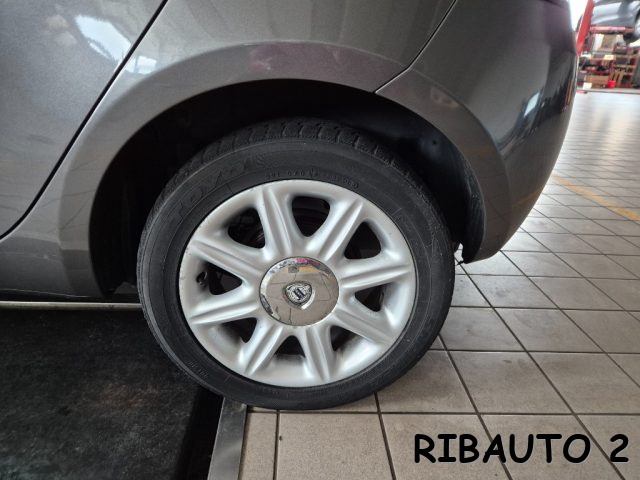 LANCIA Ypsilon usata, con Assistente abbaglianti