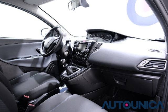 LANCIA Ypsilon usata 48