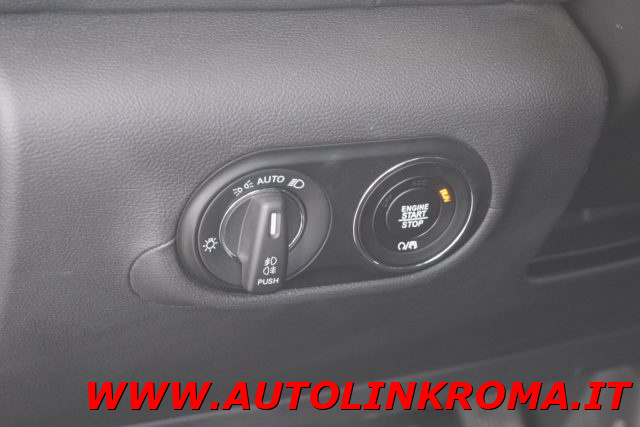 MASERATI Levante usata, con Leve al volante