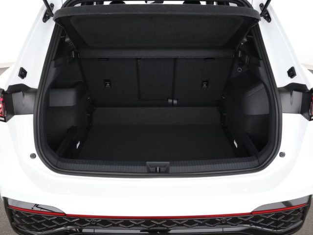 VOLKSWAGEN Tiguan usata, con USB