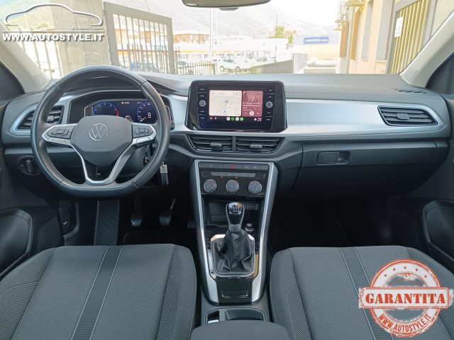 VOLKSWAGEN T-Roc usata, con Schermo multifunzione interamente digitale