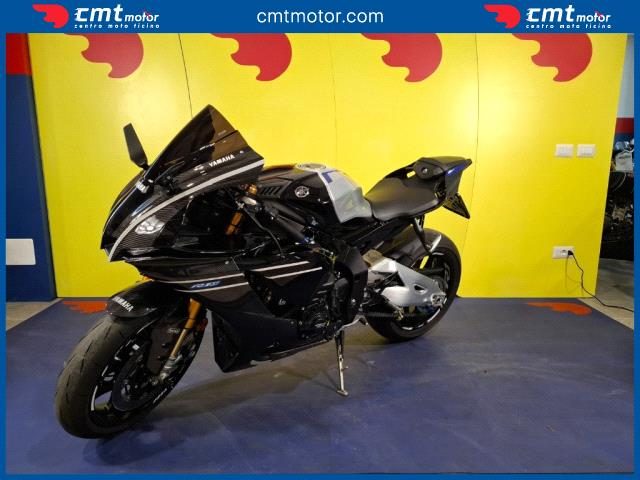 YAMAHA YZF R1 usata 2