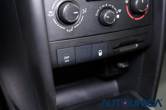 PEUGEOT 207 usata 24