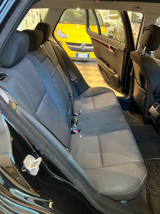 MERCEDES-BENZ C 220 usata, con Fendinebbia