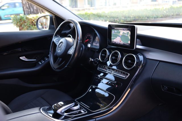 MERCEDES-BENZ C 220 usata 104