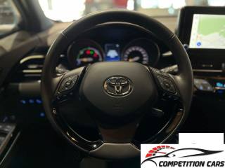 TOYOTA C-HR usata 13