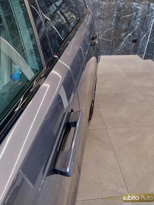 LAND ROVER Range Rover Velar usata 32