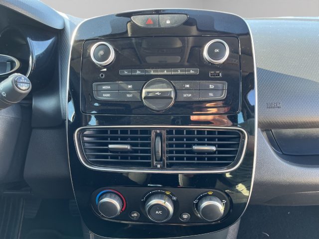 RENAULT Clio usata, con Sistema di navigazione
