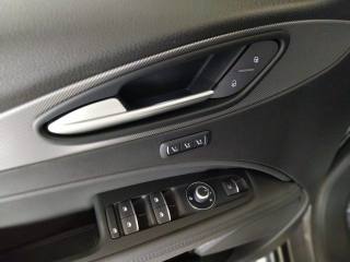 ALFA ROMEO Stelvio usata, con Autoradio