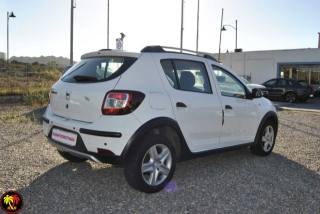 DACIA Sandero usata, con Sistema di navigazione