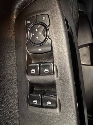 FORD EcoSport usata 17