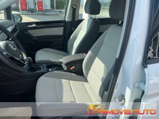 VOLKSWAGEN Touran usata, con Airbag