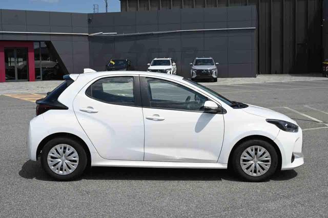 TOYOTA Yaris usata, con Touch screen