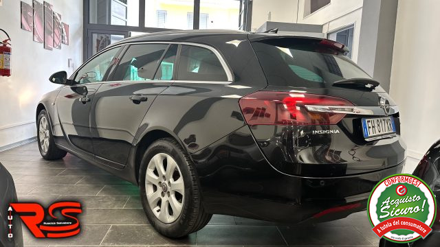 OPEL Insignia usata, con Portellone posteriore elettrico