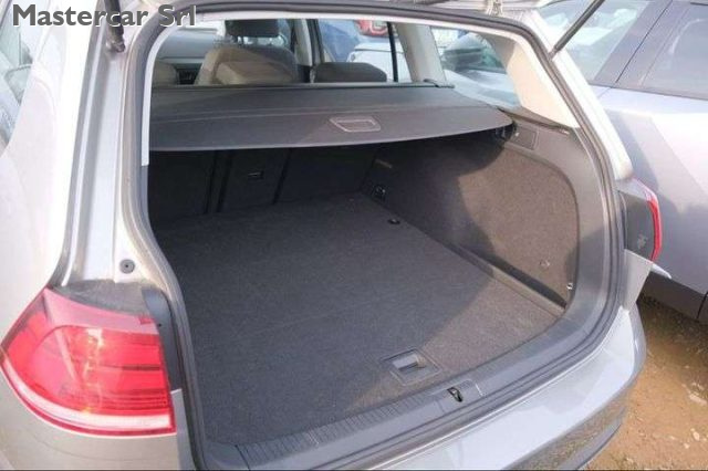 VOLKSWAGEN Golf Variant usata, con Climatizzatore